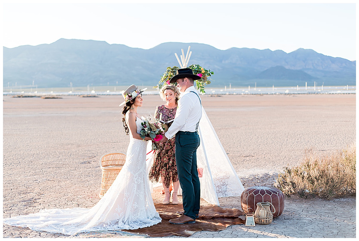 Elope at the Dry Lake Bed