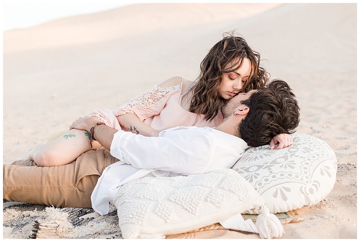 Nellis sand Dunes couple kissing