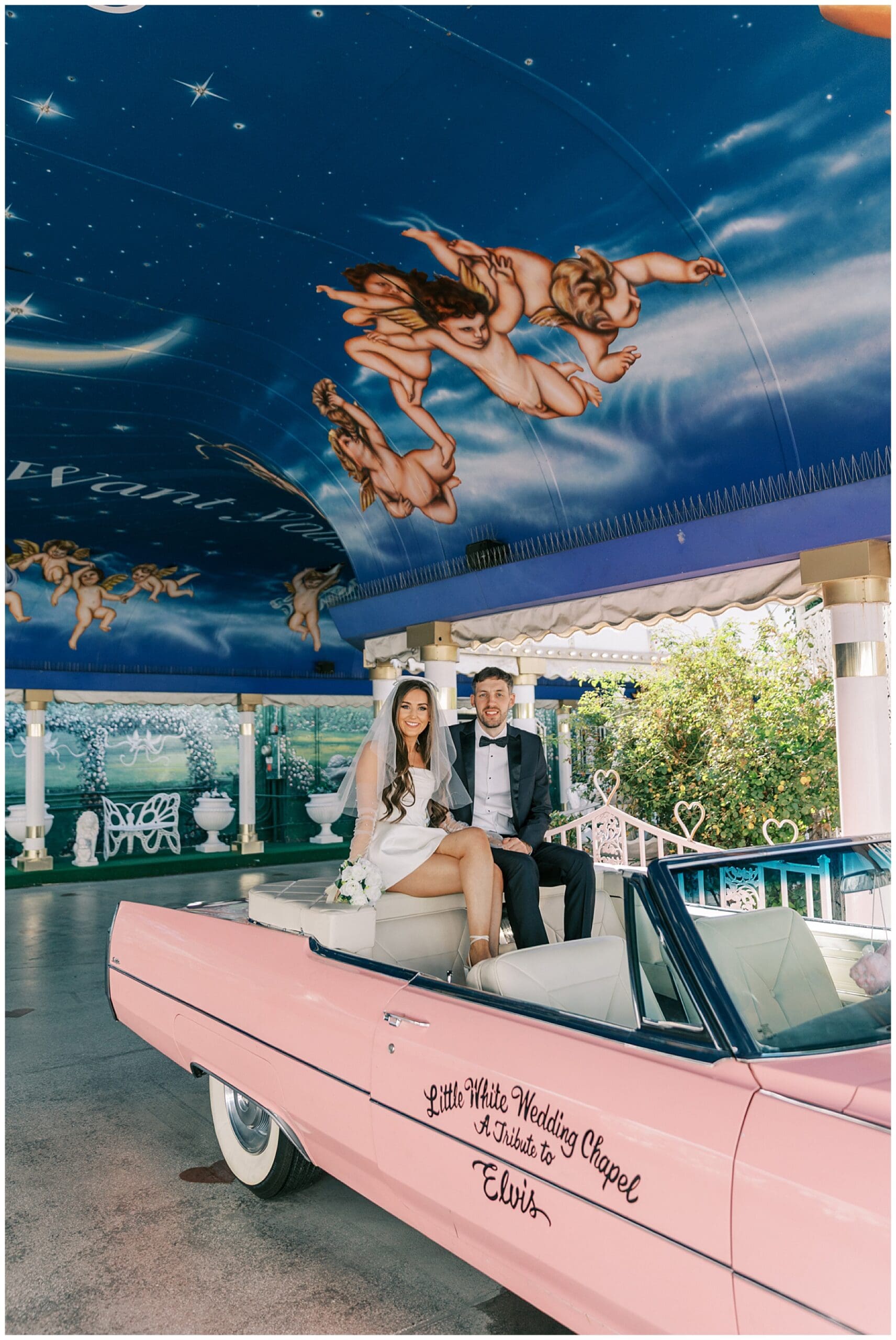 elopement at the Little White Wedding Chapel