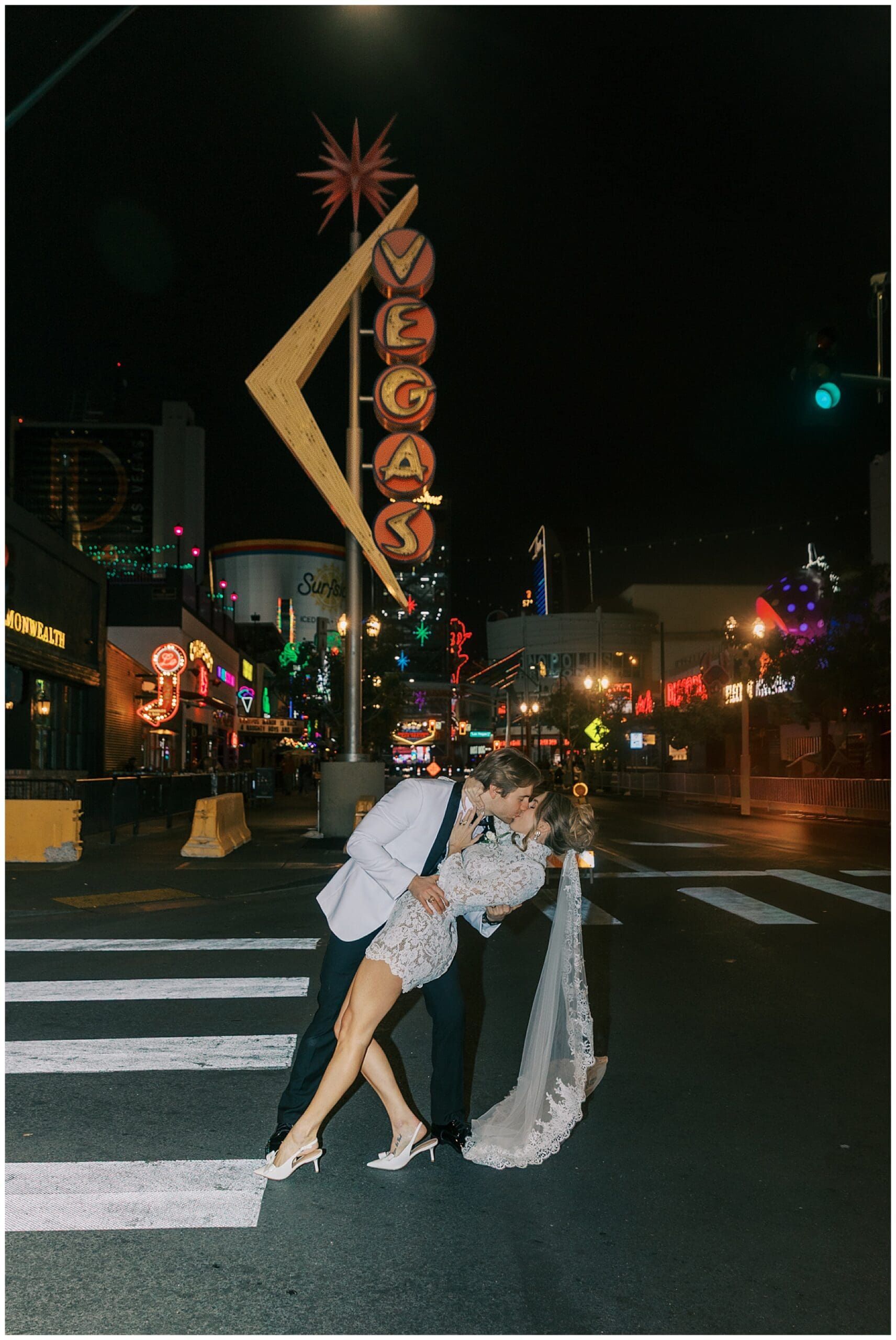 elopement photographer in Las Vegas